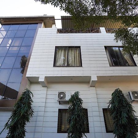 Hotel O R G Farm House Meerut Extérieur photo