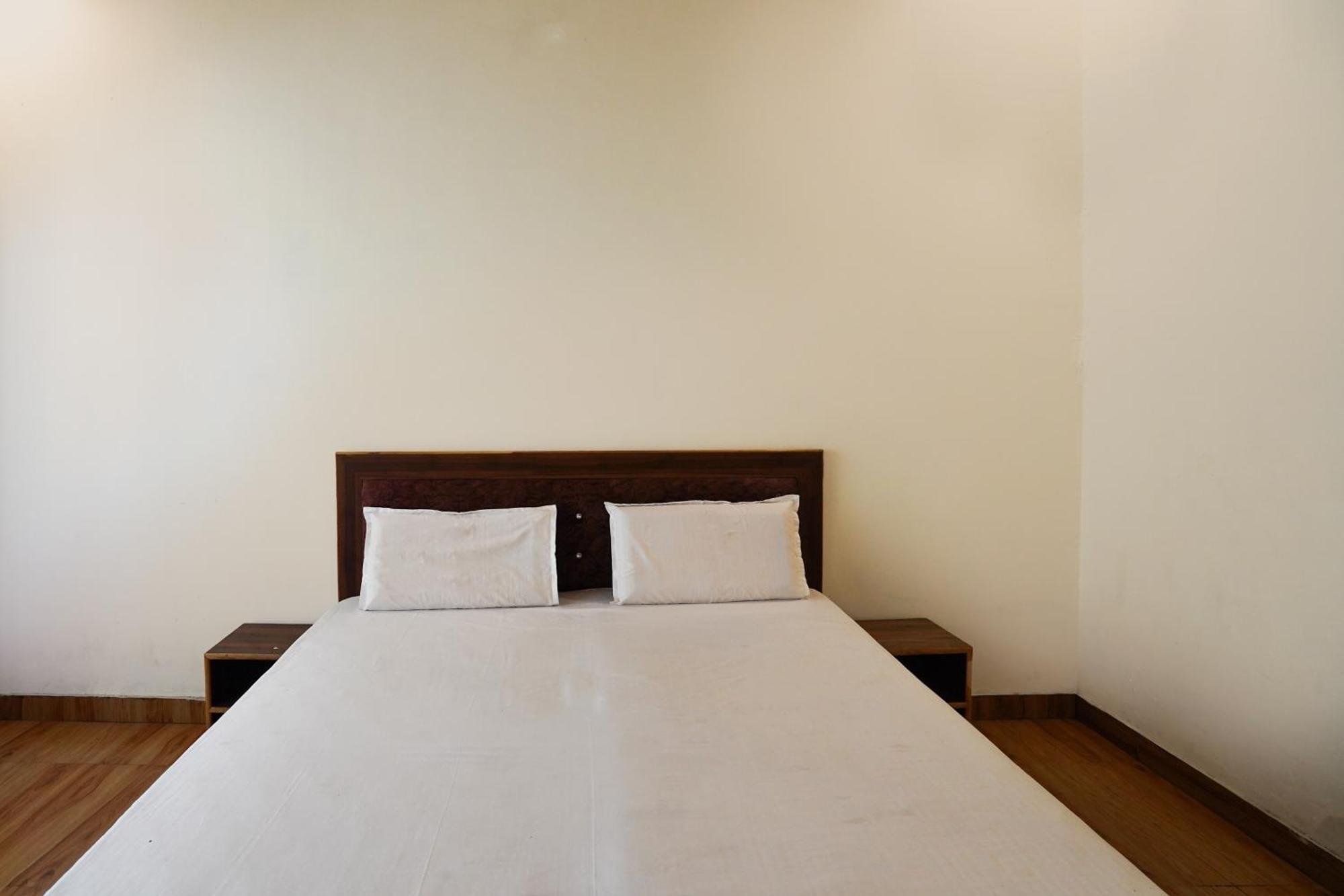 Hotel O R G Farm House Meerut Extérieur photo