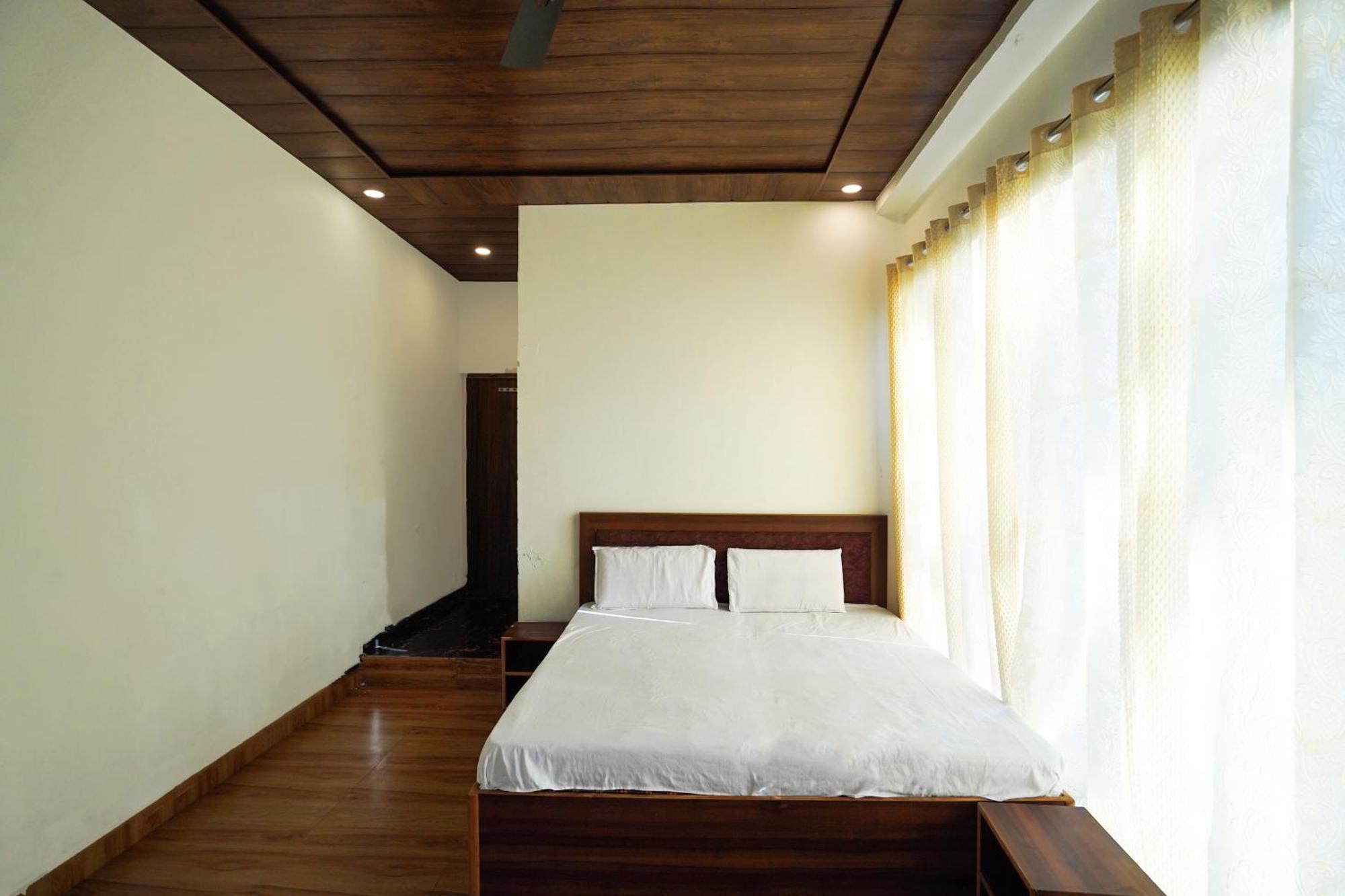 Hotel O R G Farm House Meerut Extérieur photo